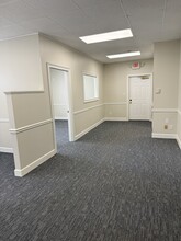 6111 Peachtree Dunwoody Rd NE, Atlanta, GA à louer Photo intérieure- Image 1 de 5