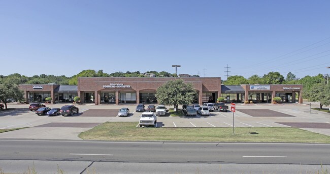 More details for 6407-6499 Southwest Blvd, Fort Worth, TX - Retail for Lease