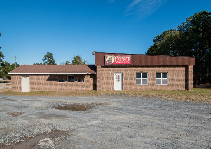 3833 US-220, Jackson Springs, NC à vendre - Photo du bâtiment - Image 1 de 38