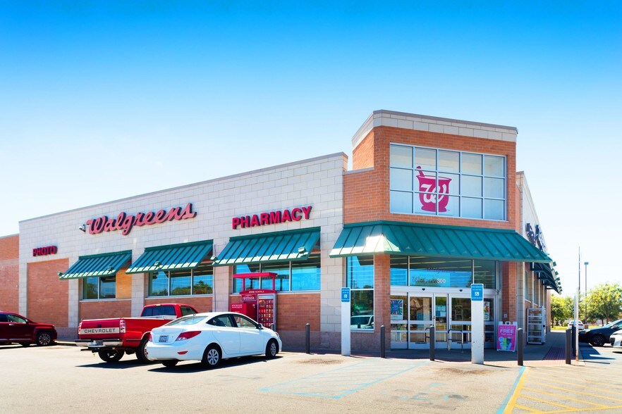 300 N Slappey Blvd, Albany, GA à louer - Photo principale - Image 1 de 9