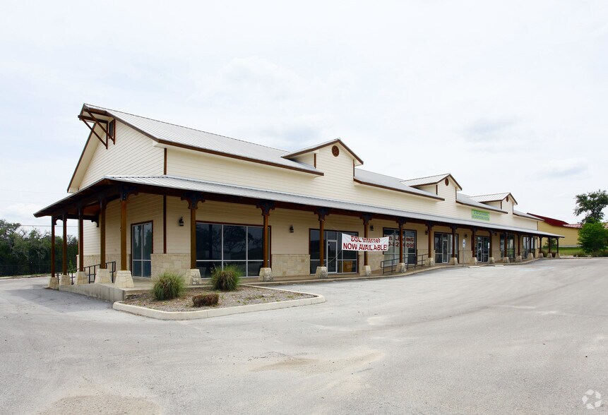 3540 State Highway 16 S, Bandera, TX for sale - Primary Photo - Image 1 of 1