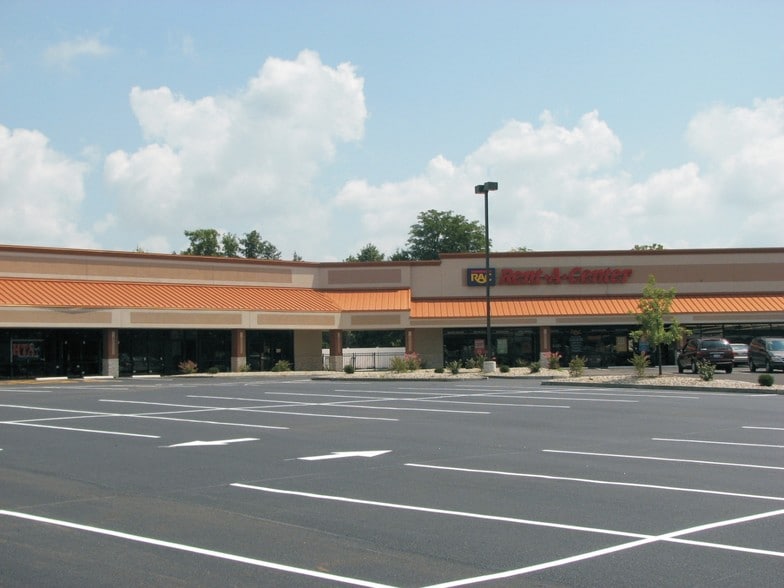 1954-1974 Vandalia St, Collinsville, IL for lease - Primary Photo - Image 1 of 1