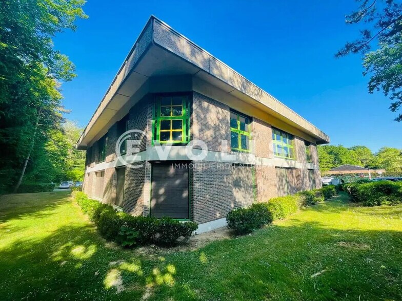 Office in Lognes for lease - Building Photo - Image 1 of 5