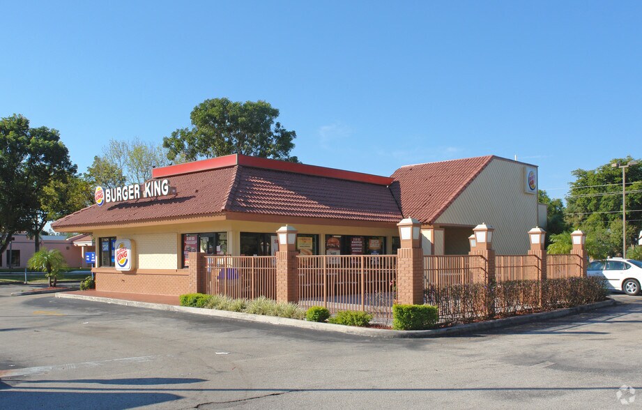 2201 S University Dr, Fort Lauderdale, FL à vendre - Photo du bâtiment - Image 2 de 2