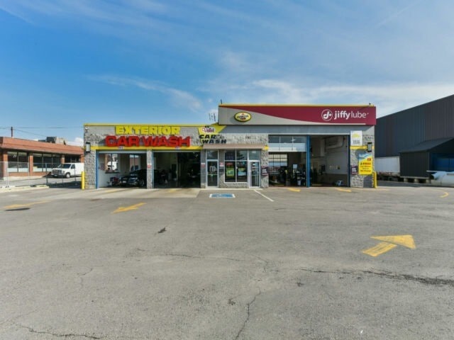 355 Rexdale Blvd, Toronto, ON for sale - Building Photo - Image 3 of 24