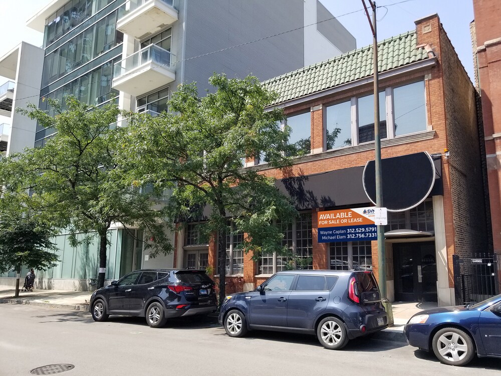 868 N Franklin St, Chicago, IL for lease Building Photo- Image 1 of 7