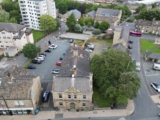 Plus de détails pour Former Elland Municipal Offices Southgate Elland, Elland - Bureau à vendre