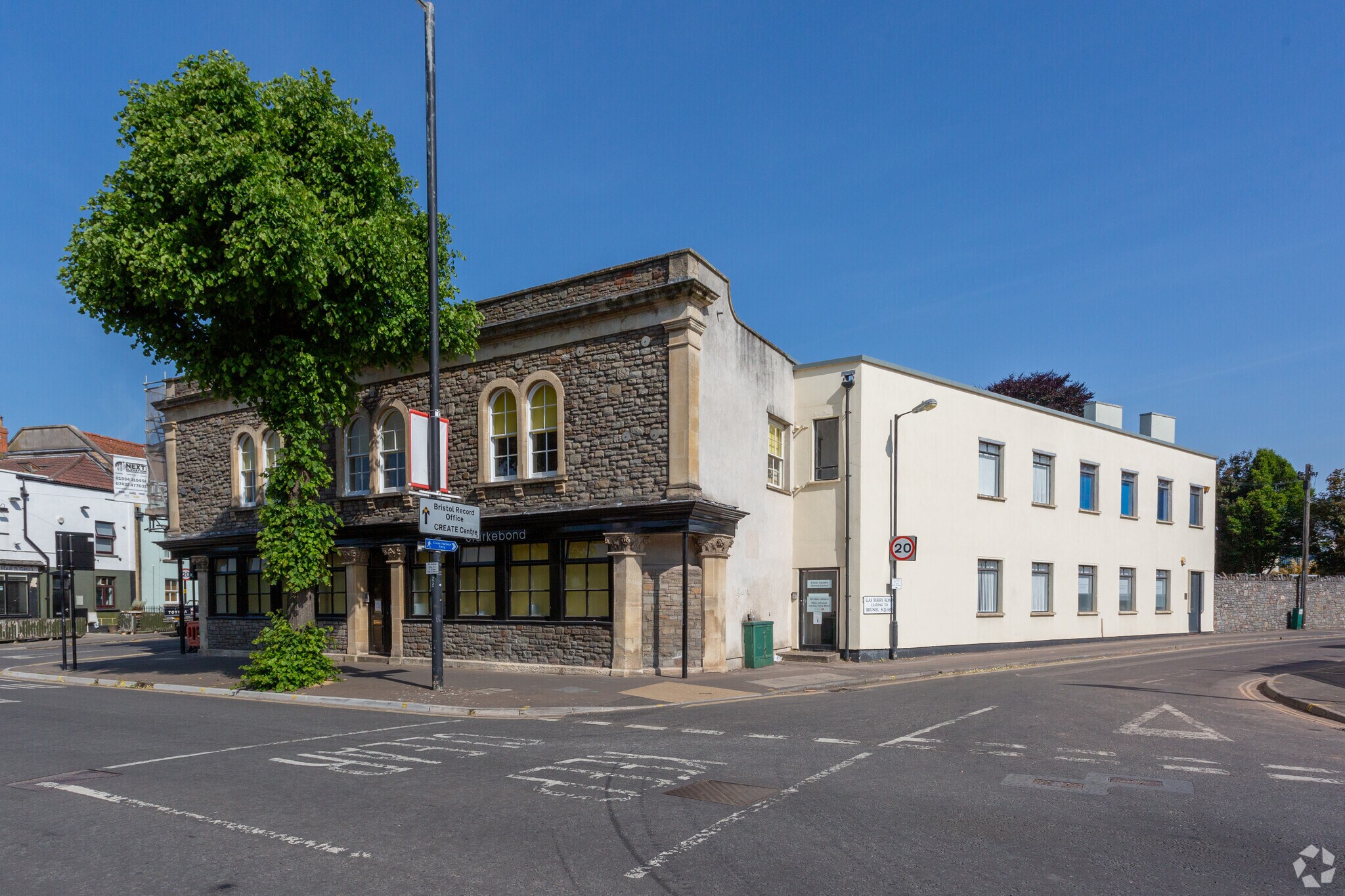 121 Cumberland Rd, Bristol for lease Primary Photo- Image 1 of 5