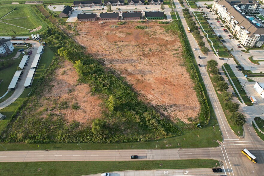 Bellaire Blvd & Peek Rd, Richmond, TX à louer - Photo du bâtiment - Image 2 de 6