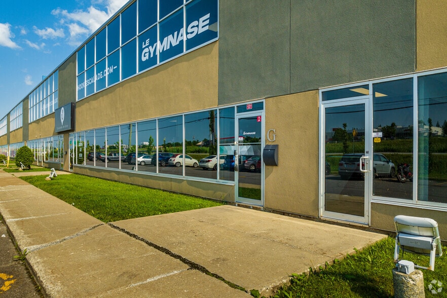 2101 Rue Nobel, Ste-Julie, QC à louer - Photo du bâtiment - Image 3 de 7