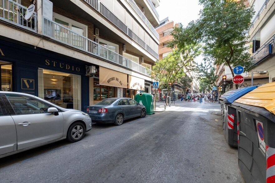 Calle Ancha de Gracia, 31, Granada, Granada for sale - Building Photo - Image 3 of 18