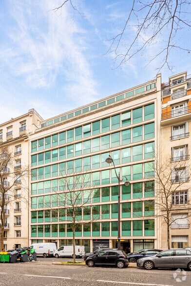 39 Avenue D'Iena, Paris à louer - Photo du bâtiment - Image 2 de 12