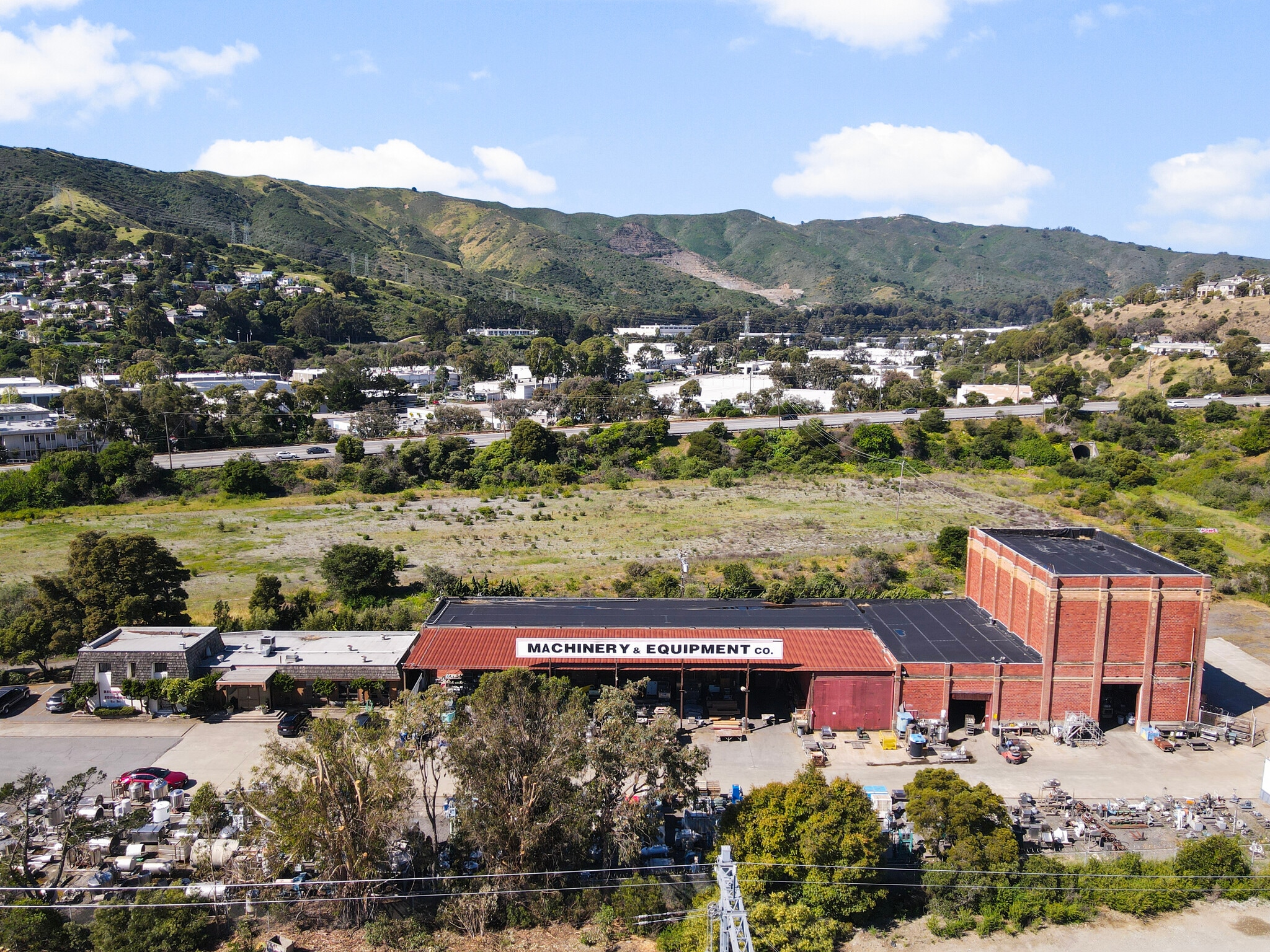 3401 Bayshore Blvd, Brisbane, CA for lease Primary Photo- Image 1 of 7