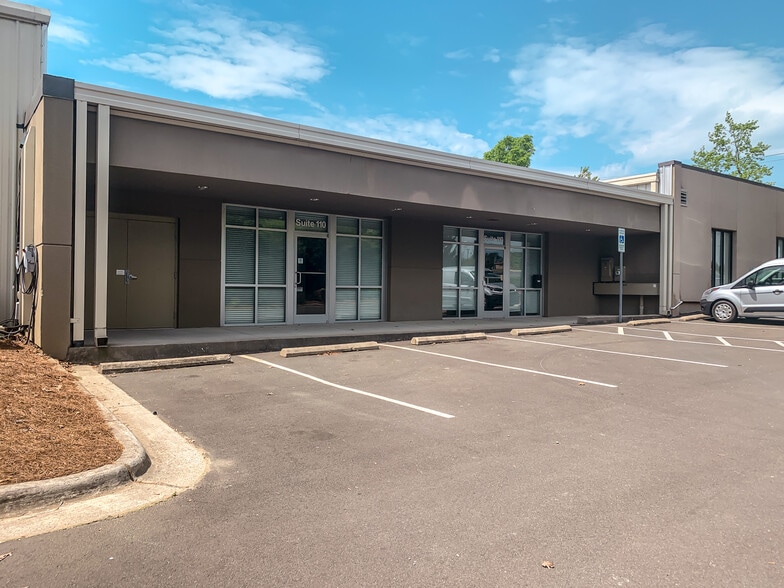 4317 Pleasant Valley Rd, Raleigh, NC for lease - Building Photo - Image 3 of 3