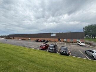 Plus de détails pour 126 Kirkland Cir, Oswego, IL - Industriel à louer