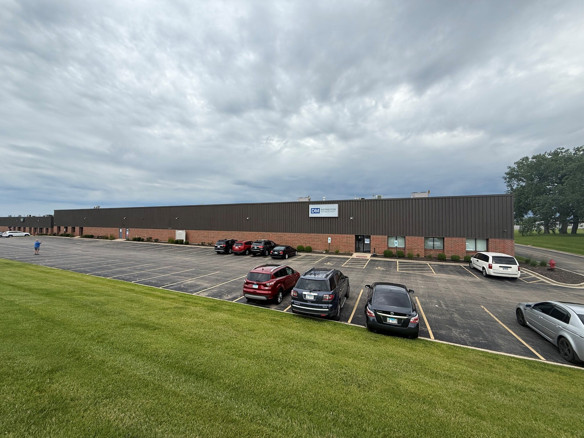 126 Kirkland Cir, Oswego, IL for lease Building Photo- Image 1 of 7