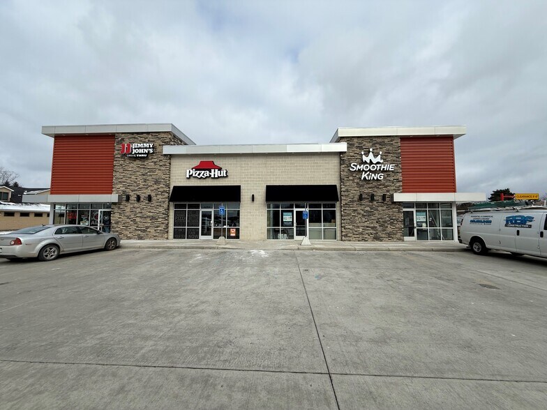 6278 W Pierson Rd, Flushing, MI à louer - Photo du bâtiment - Image 2 de 5