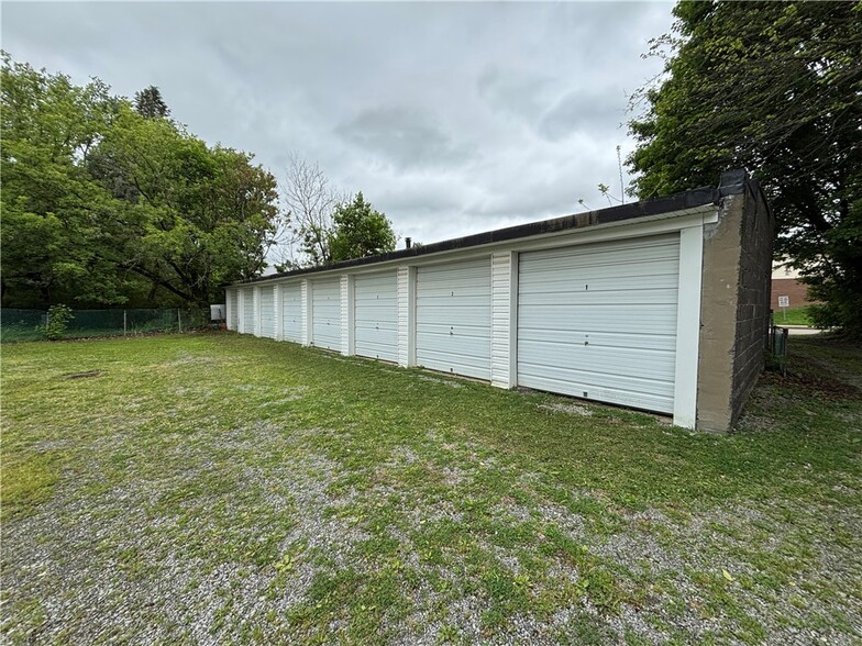 505 New Castle St, Butler, PA for sale - Building Photo - Image 2 of 2