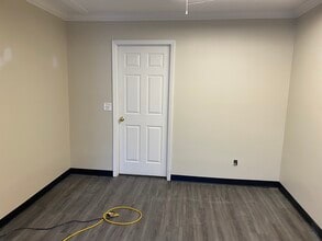 320 Forum Pky, Rural Hall, NC for lease Interior Photo- Image 2 of 9