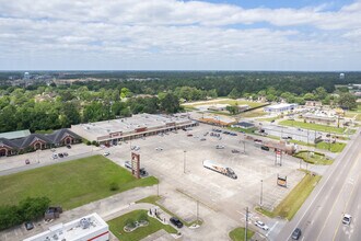142 S Main St, Lumberton, TX - AERIAL  map view