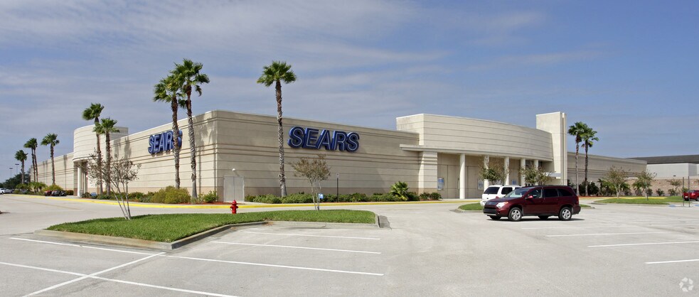 6200 20th St, Vero Beach, FL à louer - Photo du bâtiment - Image 2 de 6