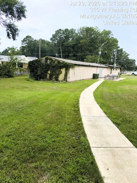 315 W Fleming Rd, Montgomery, AL à louer - Photo du bâtiment - Image 2 de 15