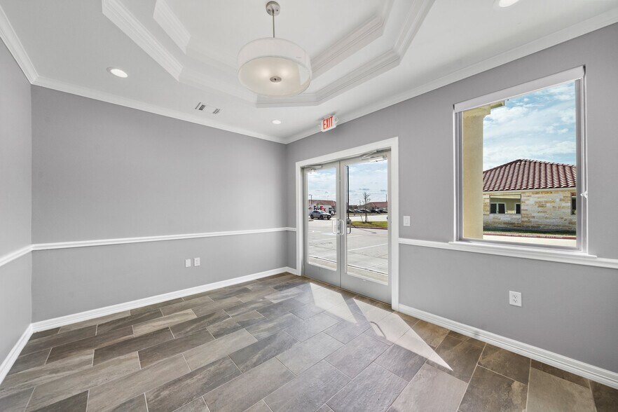 2743 Smith Ranch Rd, Pearland, TX à louer - Hall d’entrée - Image 3 de 26