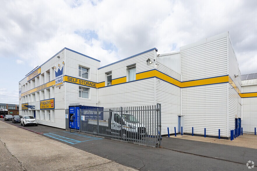 599-613 Princes Rd, Dartford à louer - Photo du bâtiment - Image 1 de 4