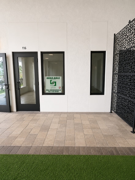990 Broadway, Dunedin, FL for lease - Building Photo - Image 2 of 18