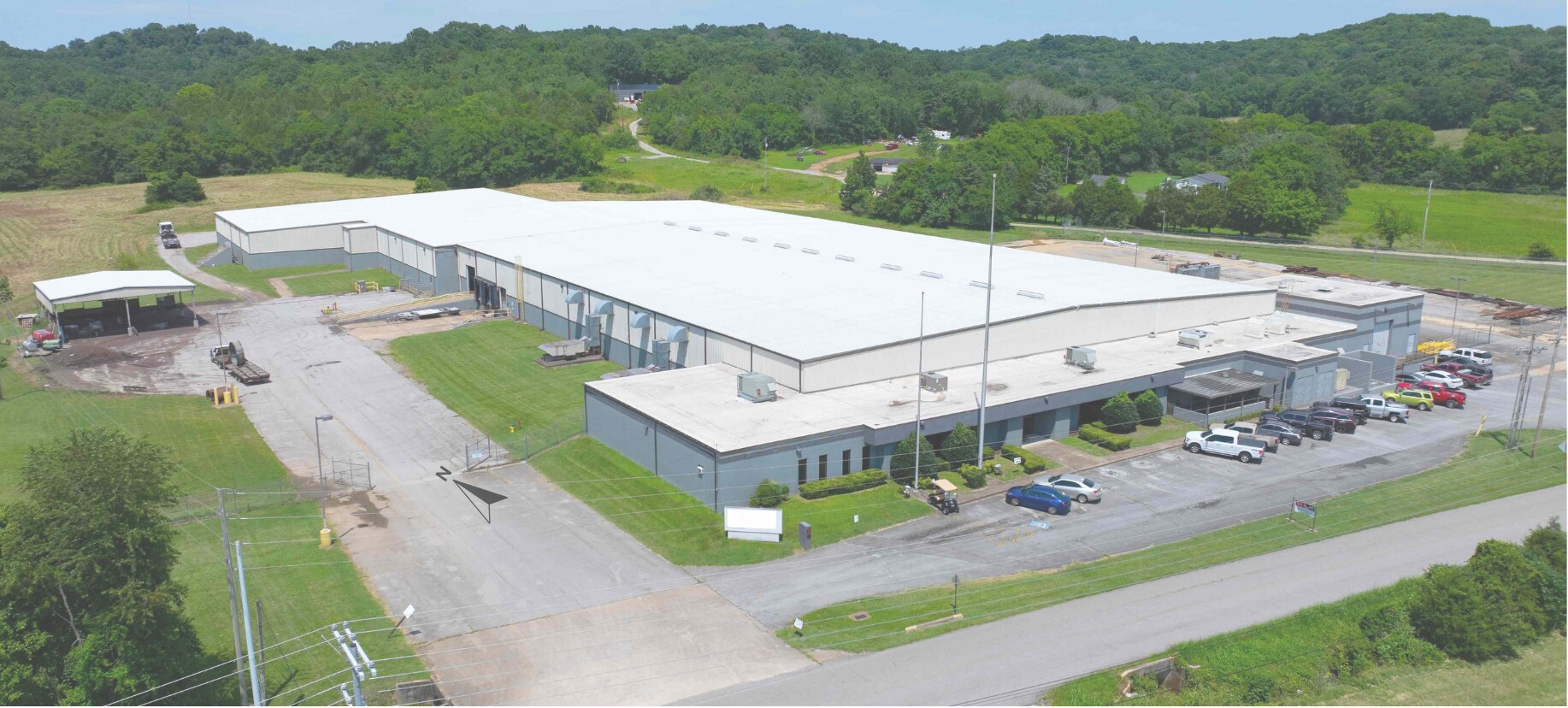 450 Bennett Dr, Pulaski, TN à vendre Photo du bâtiment- Image 1 de 8