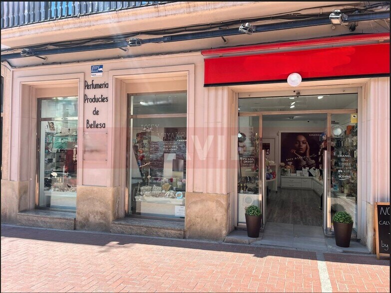 Commerce de détail dans Terrassa, Barcelona à louer - Photo principale - Image 1 de 2