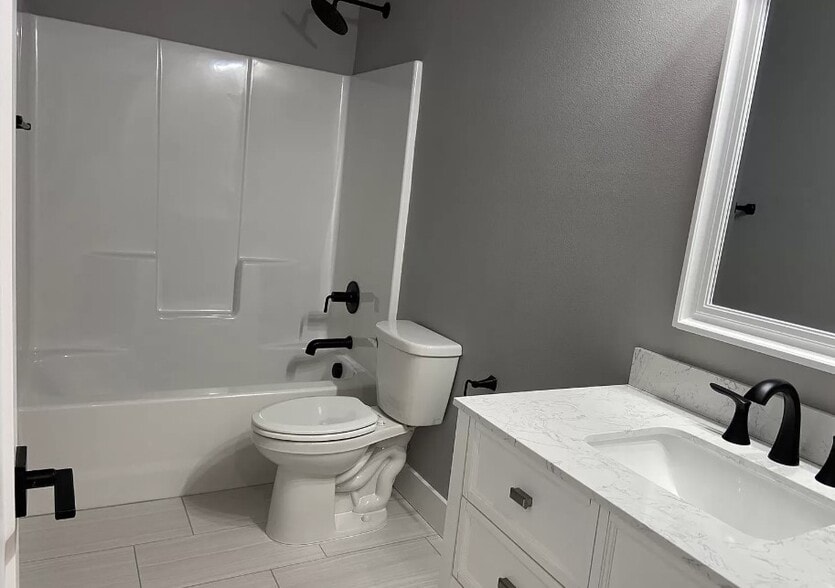 1315 Nanto rd, Moses Lake, WA for sale - Interior Photo - Image 3 of 5