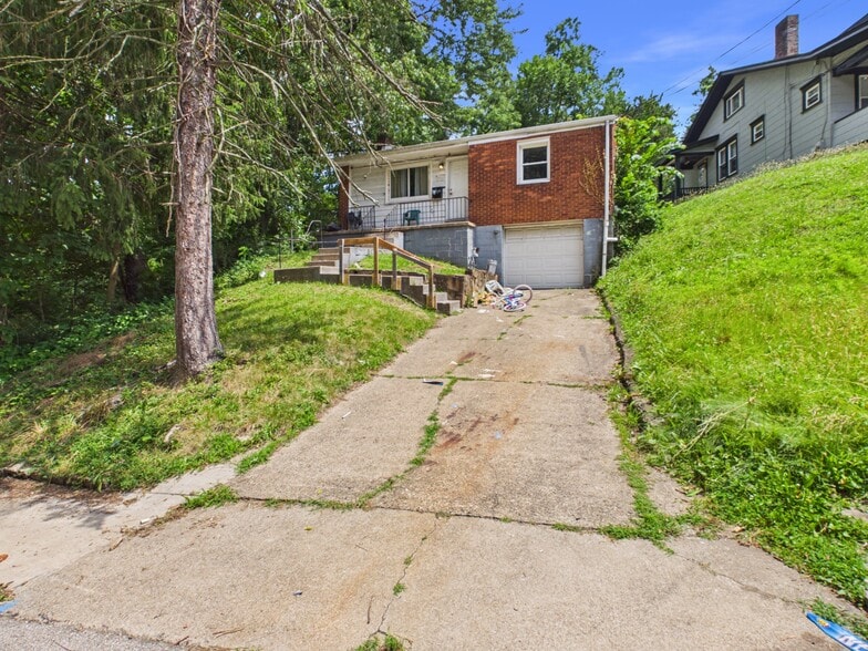 1505 Flagler St, McKeesport, PA à vendre - Photo principale - Image 1 de 1