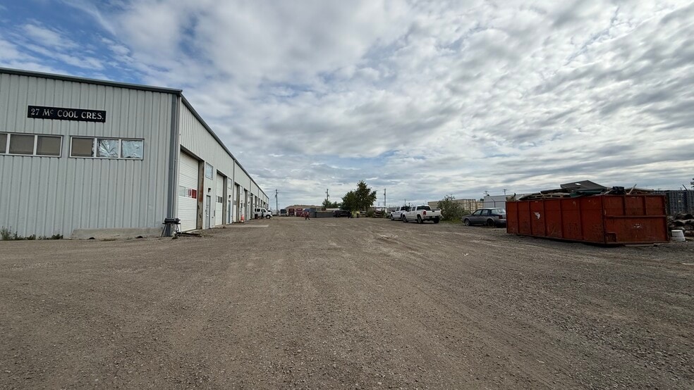 27 Mccool Cres, Crossfield, AB for lease - Building Photo - Image 1 of 17