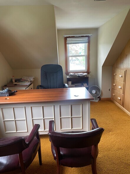 244 N Broadway, Pennsville, NJ à louer - Photo intérieure - Image 3 de 11