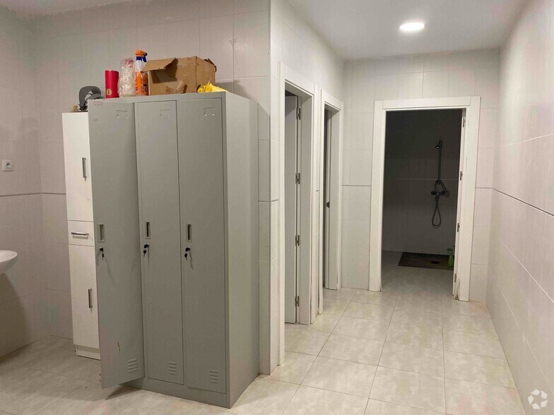 Industrial in Chiloeches, Guadalajara for sale - Building Photo - Image 2 of 10