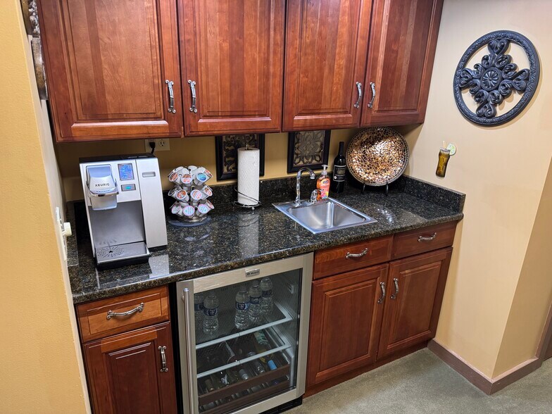 1401 Regency Dr E, Savoy, IL à vendre - Photo intérieure - Image 3 de 7