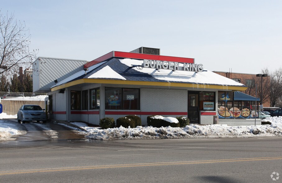 3441 Main St, Kansas City, MO for lease - Building Photo - Image 2 of 2