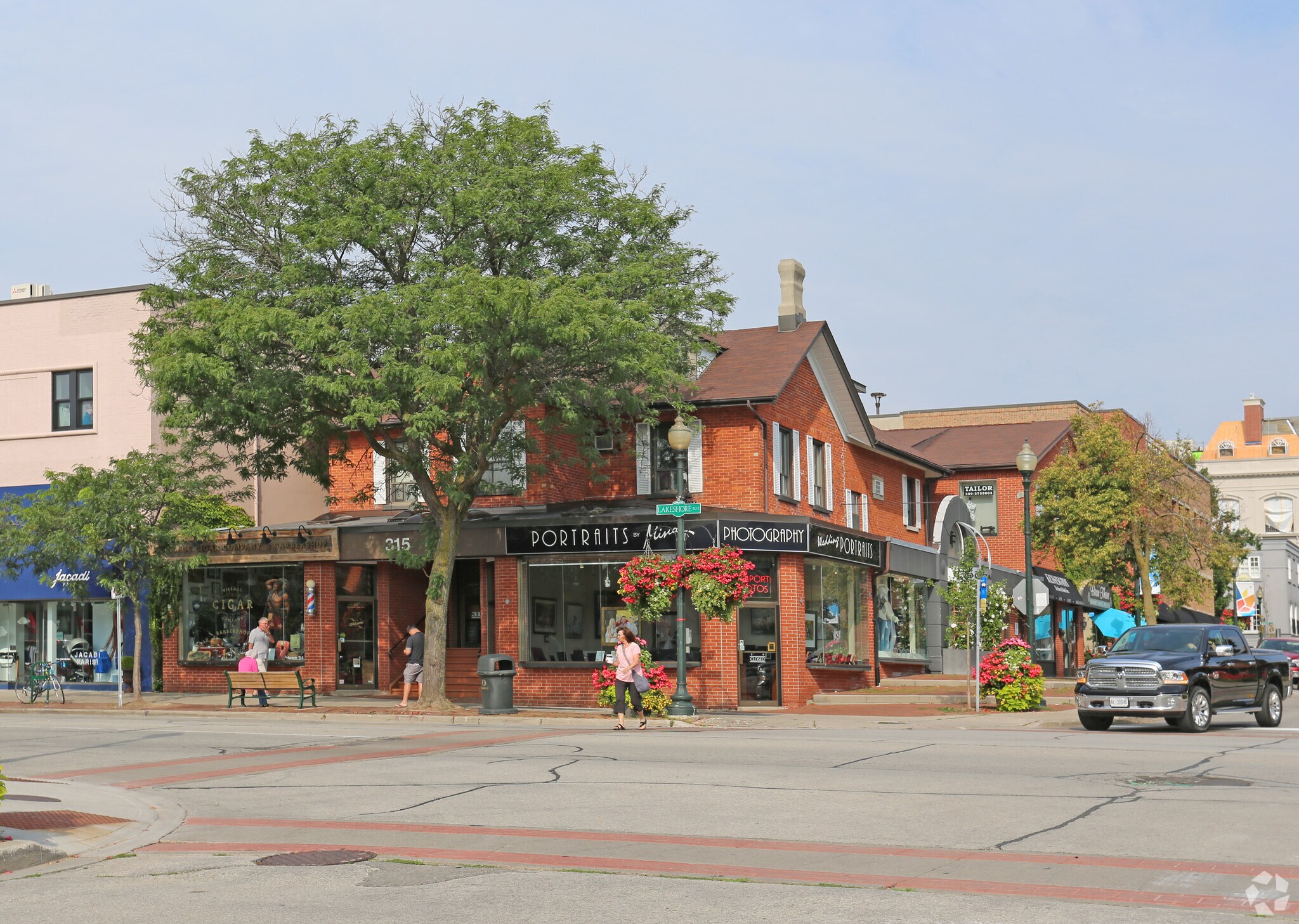 106 Reynolds St, Oakville, ON for lease Primary Photo- Image 1 of 4