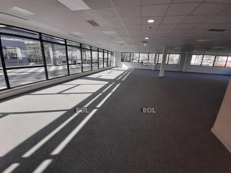 Flex dans Bagneux à louer - Photo du bâtiment - Image 2 de 6