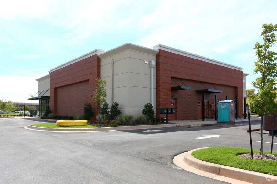 2162-2166 24th Ave NW, Norman, OK for sale - Building Photo - Image 3 of 4