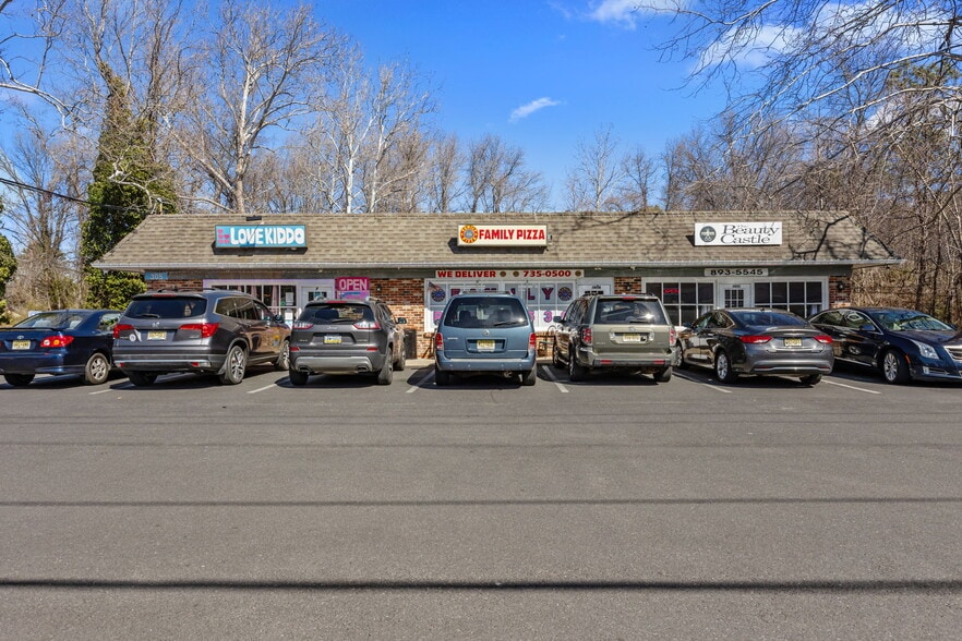 305 Lakehurst Rd, Browns Mills, NJ for sale - Building Photo - Image 3 of 13