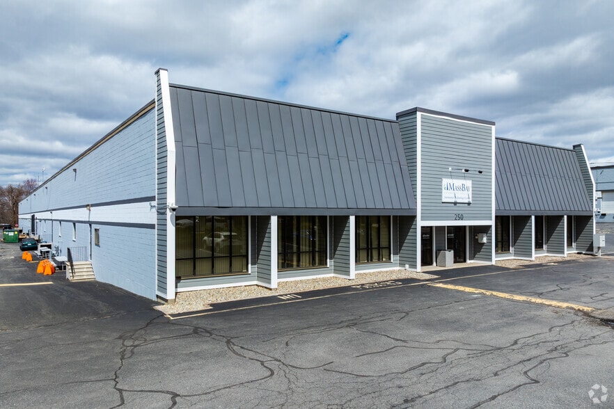 250 Eliot St, Ashland, MA for lease - Primary Photo - Image 1 of 4