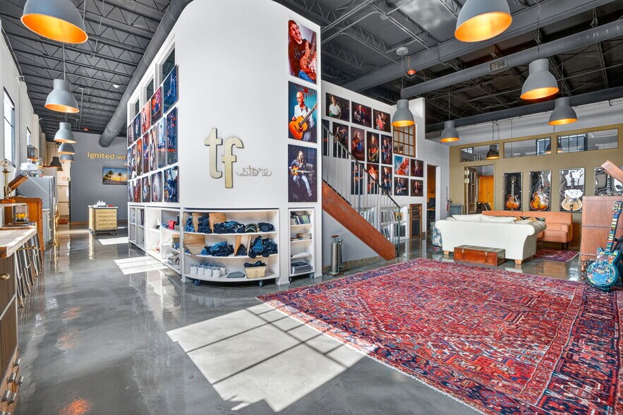 2500 Emerson Ave S, Saint Petersburg, FL à vendre - Photo du bâtiment - Image 3 de 73