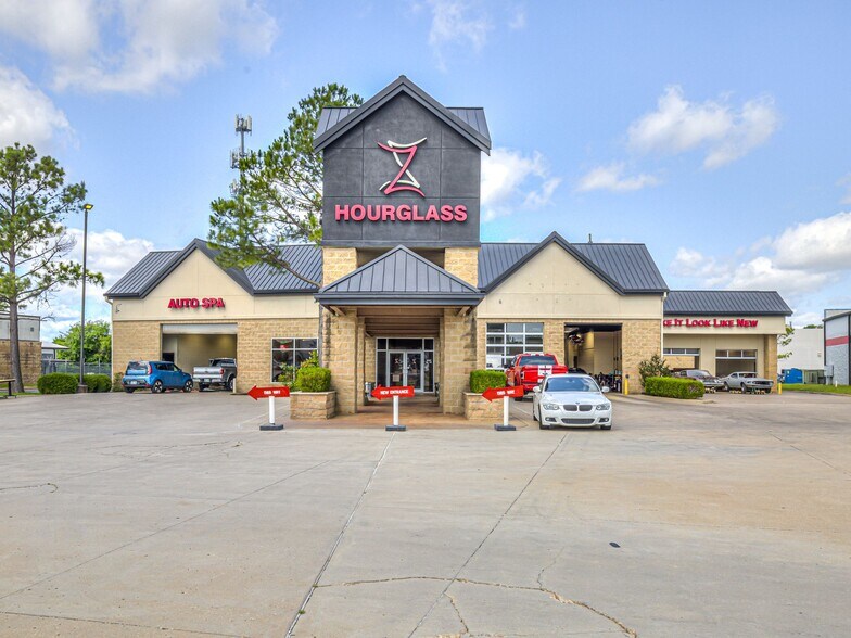 9330 S Memorial Dr, Tulsa, OK for lease - Building Photo - Image 2 of 13