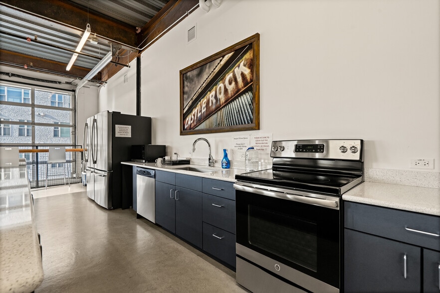 202 6th St, Castle Rock, CO for lease - Building Photo - Image 3 of 12