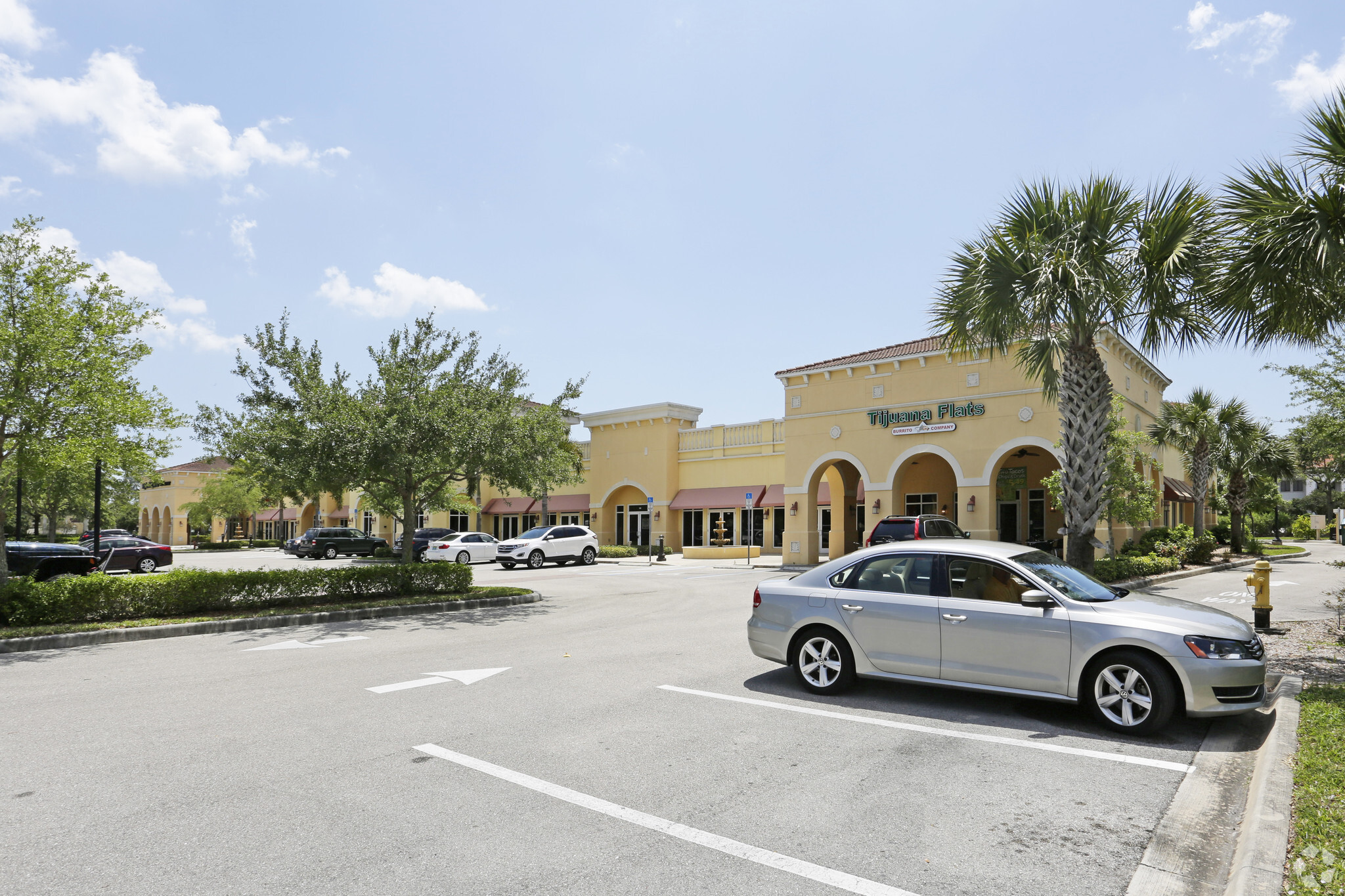 8350 Hospital Dr, Bonita Springs, FL à vendre Photo du bâtiment- Image 1 de 1