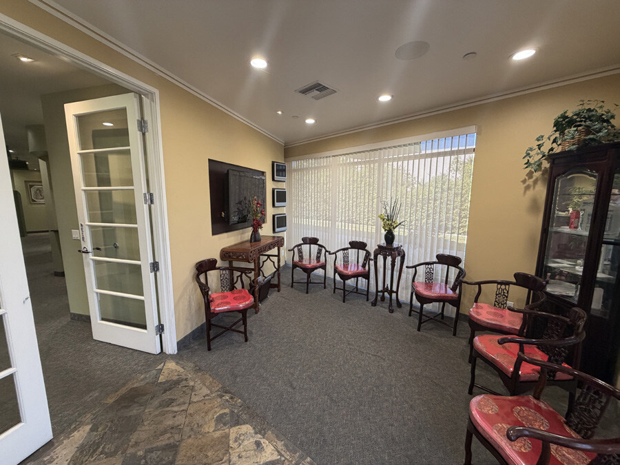 2400 Fenton St, Chula Vista, CA for lease Interior Photo- Image 1 of 4