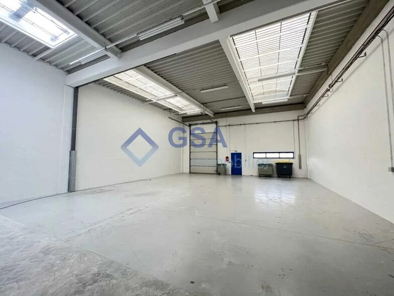 Flex dans Moissy-Cramayel à louer - Photo intérieure - Image 1 de 12