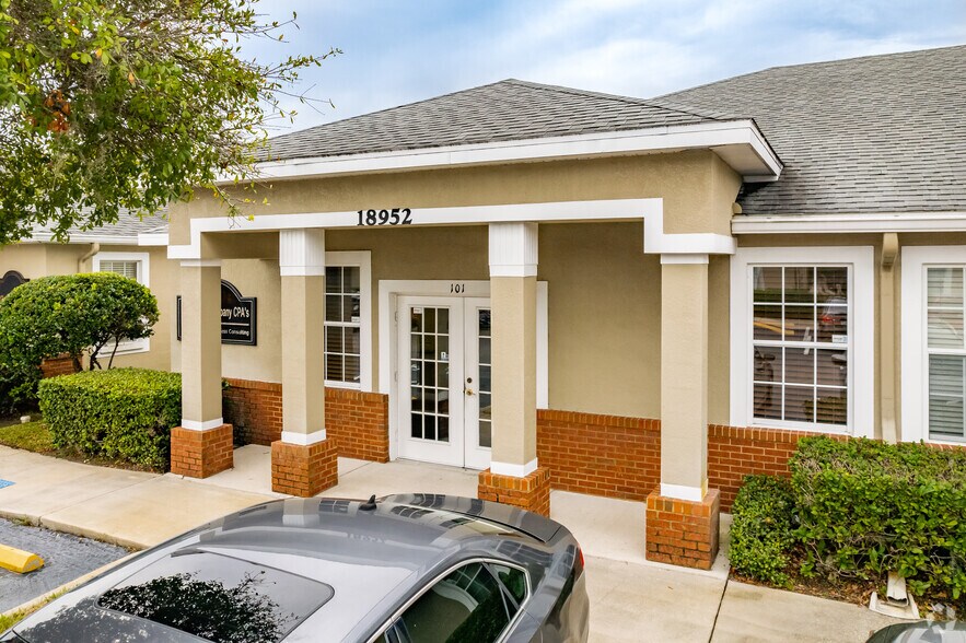 18952 N Dale Mabry Hwy, Lutz, FL à louer - Photo du bâtiment - Image 3 de 9